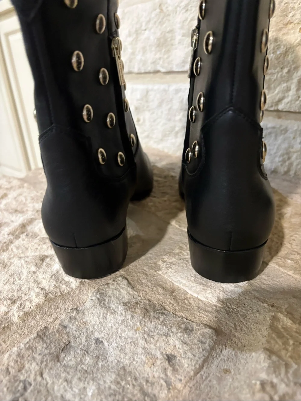 Vince Camuto Prilie Western Boot in Black Leather Size 8.5